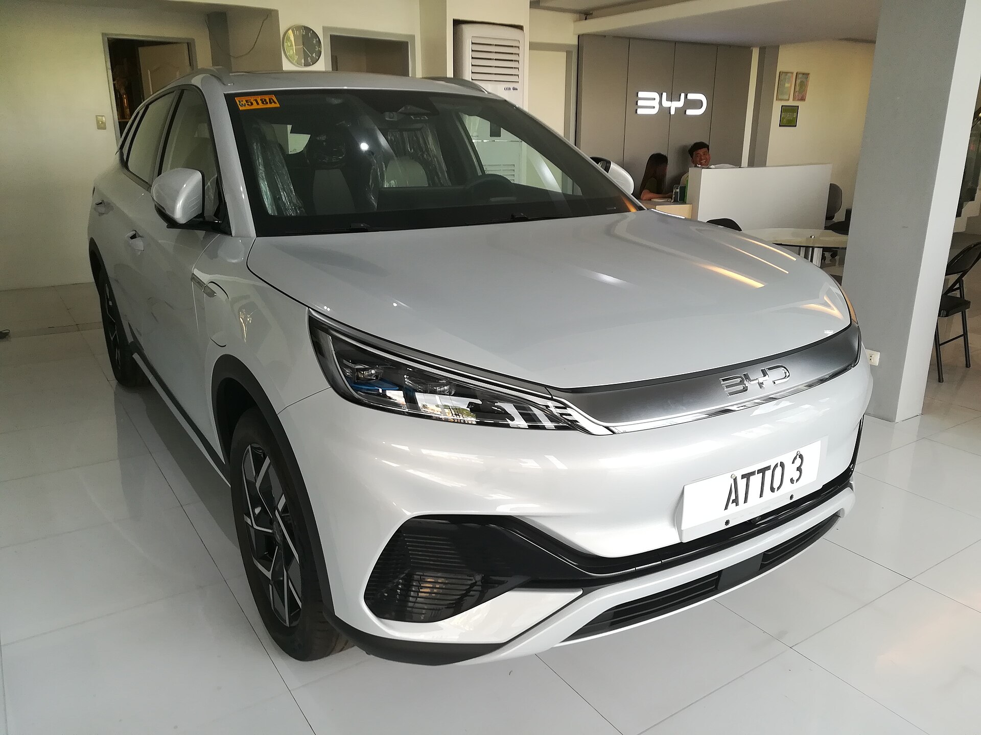 BYD Atto 3 EV Premium was displayed at BYD Cabanatuan City (BYD Value Sales, Inc.) Photo locationː Km. 117 Maharlika Highway, Barangay Bitas